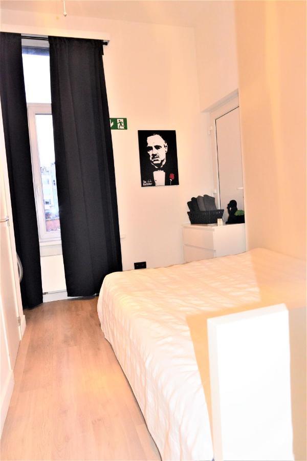 Sleep Inn - Black And White Modern Flat With Cityview Антверпен Екстериор снимка